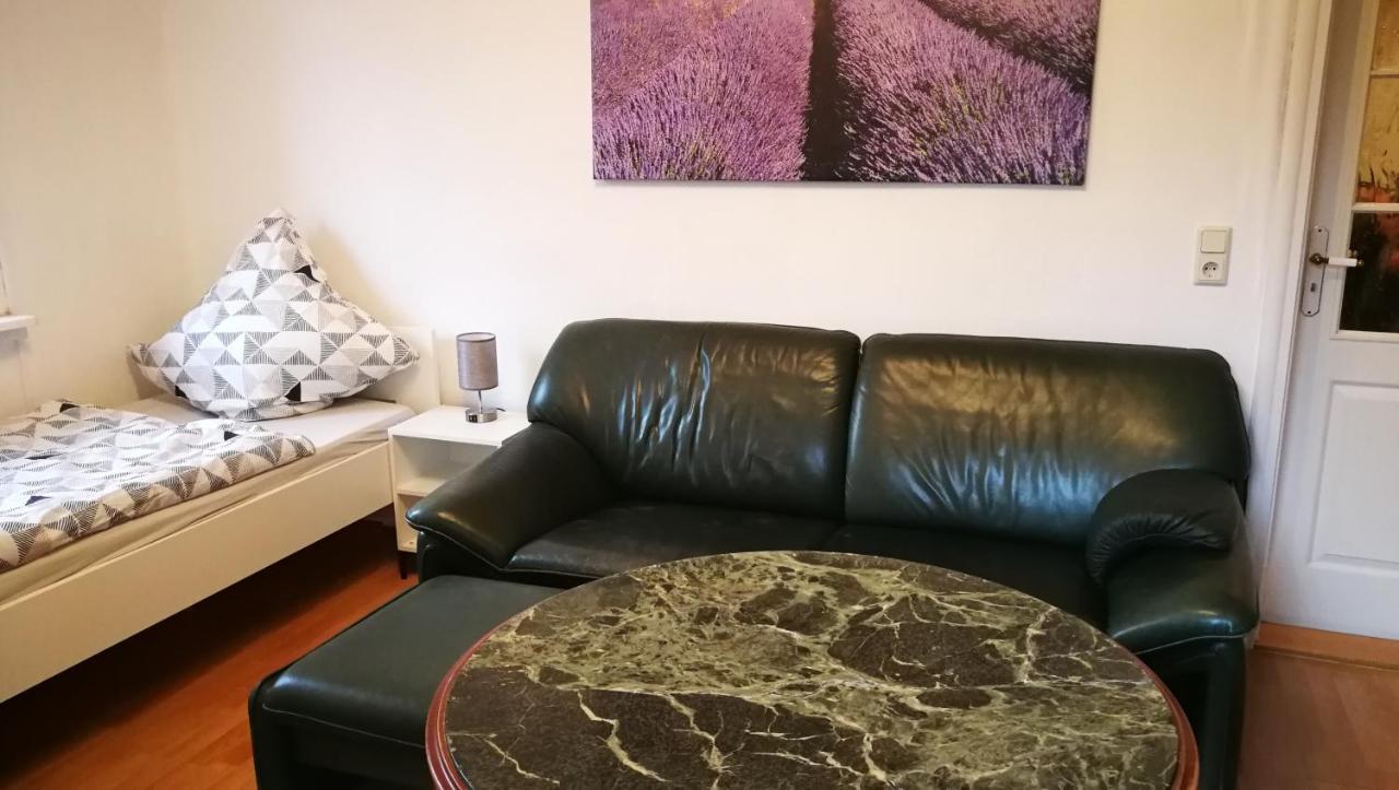 Apartment Am Suedpark Merseburg Eksteriør billede